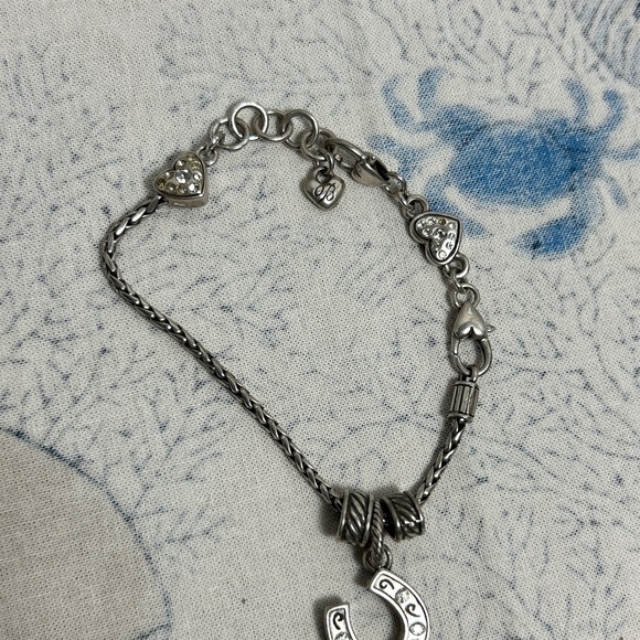 Brighton Heart Slide Charm Bracelet with Horseshoe Good Luck, 2 Spacers & Tin - Picture 4 of 11